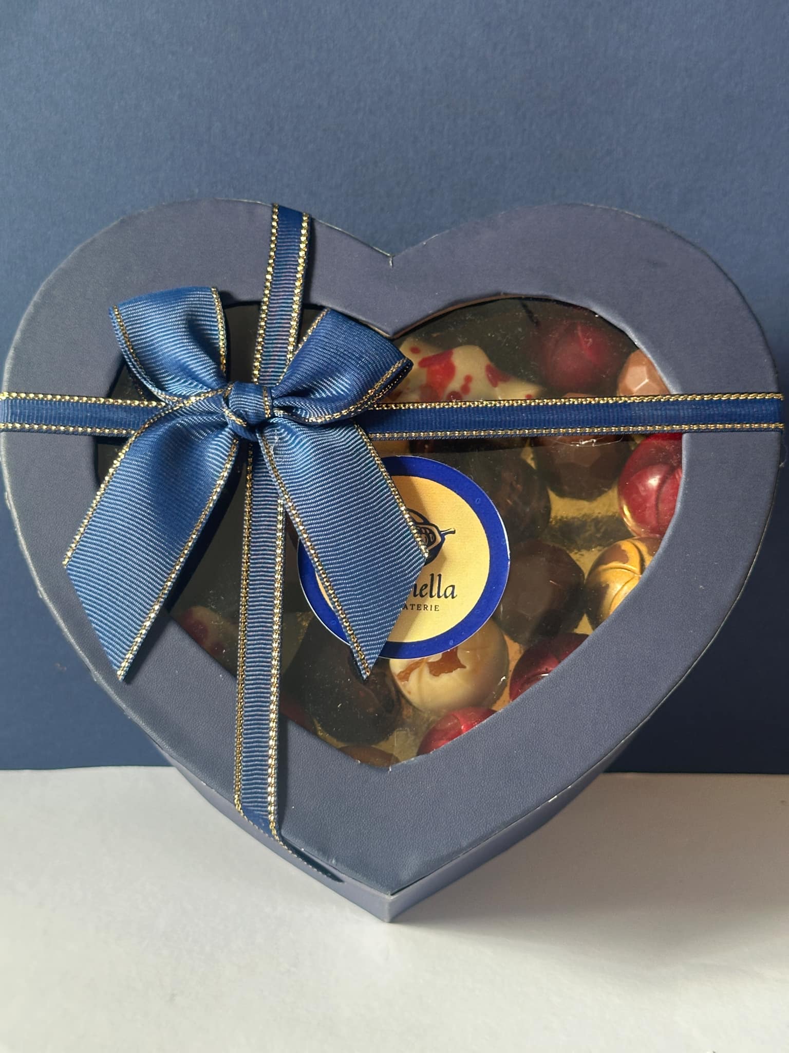 Boîte de chocolats artisanaux en forme de cœur - Deux étages